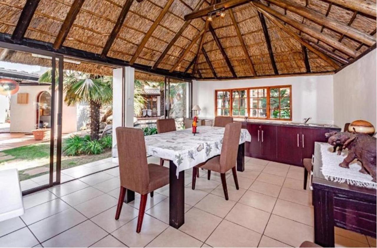 The Link Guest Lodge Kempton Park Buitenkant foto