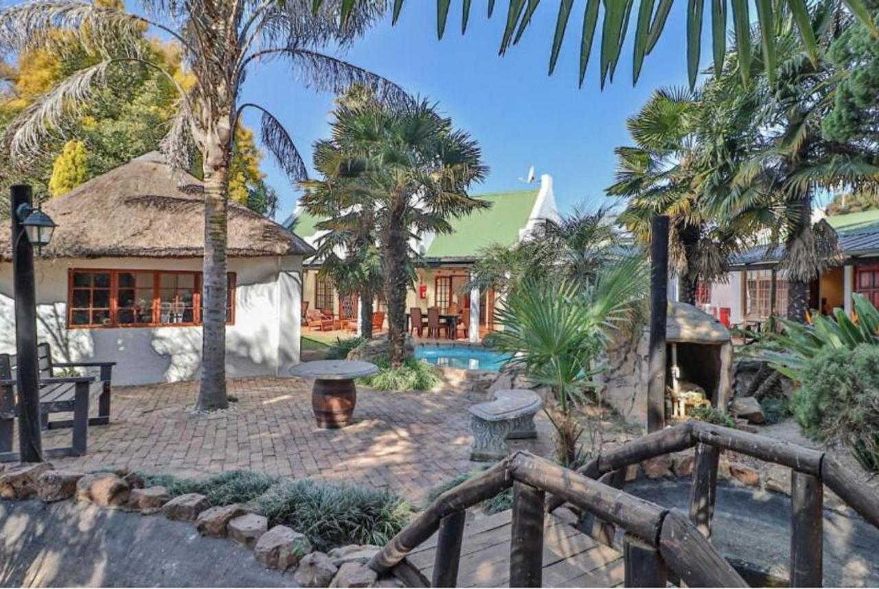 The Link Guest Lodge Kempton Park Buitenkant foto