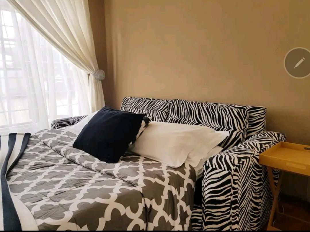 The Link Guest Lodge Kempton Park Kamer foto