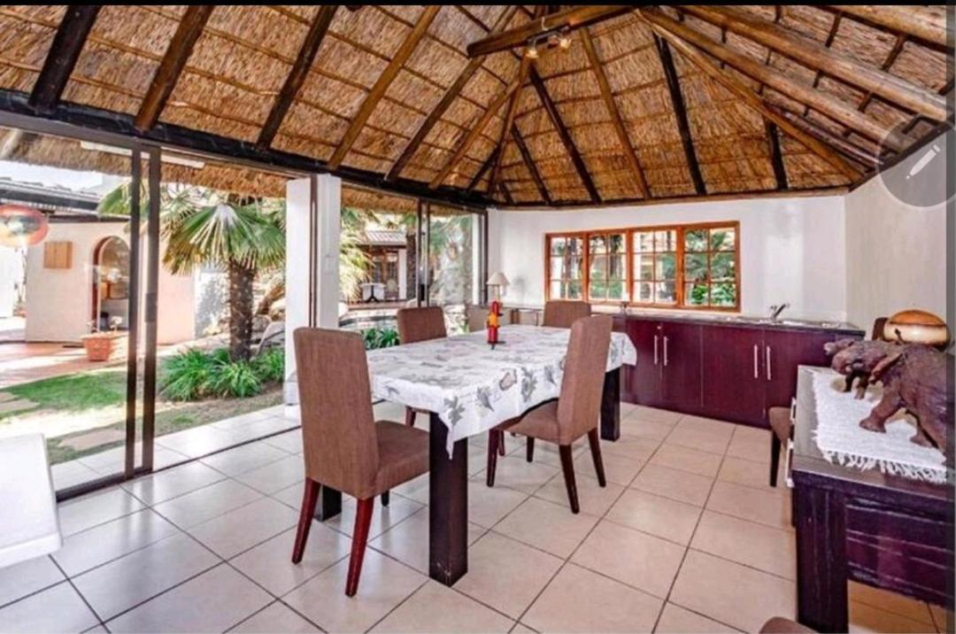 The Link Guest Lodge Kempton Park Kamer foto